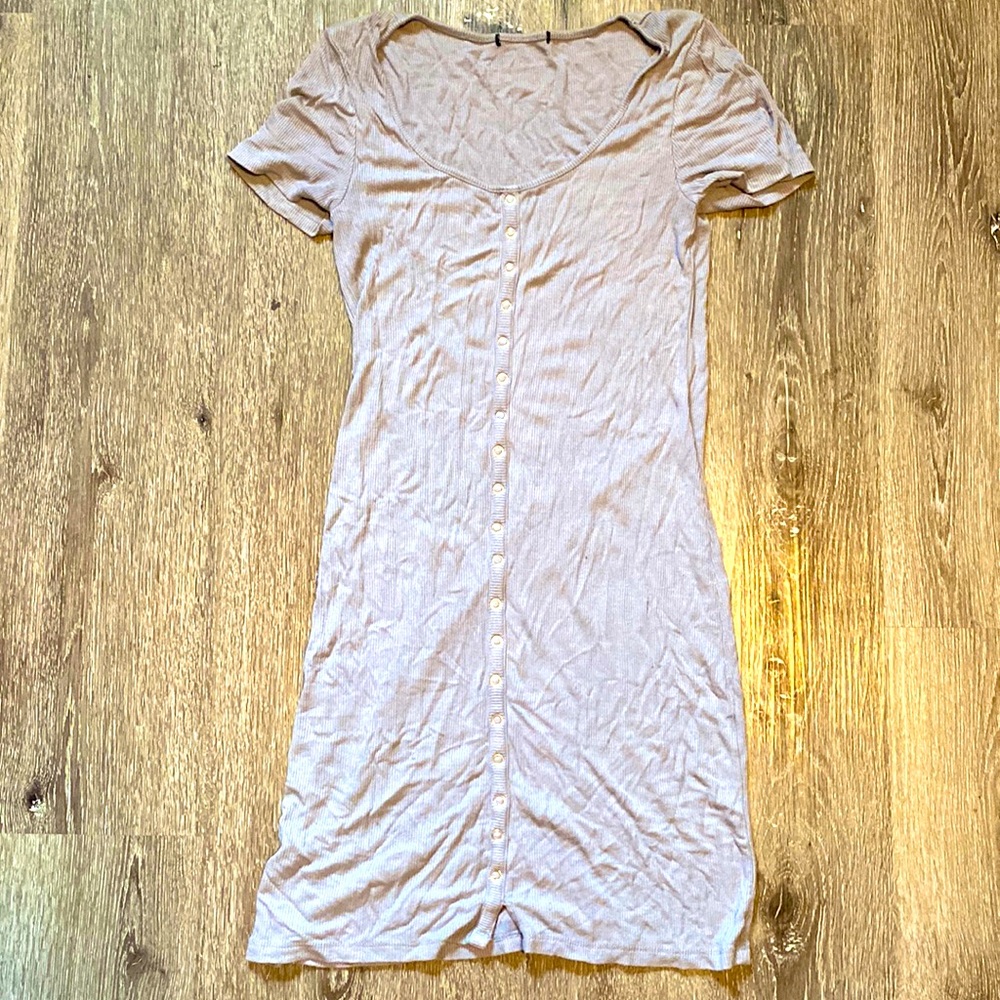 Fitting long grey dress